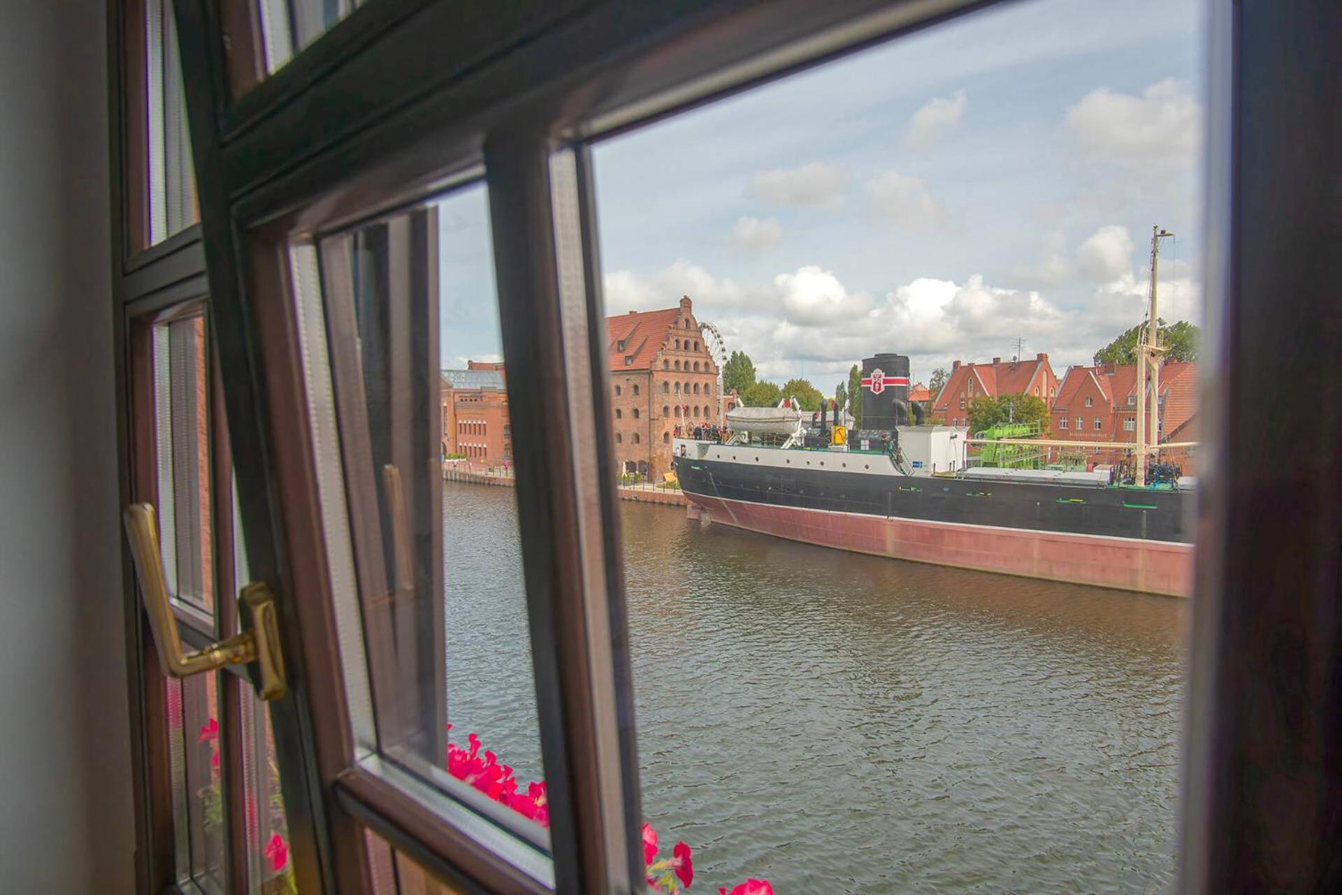 Motlawa - Old Town & River Viev, Fast Wifi Apartment Danzig